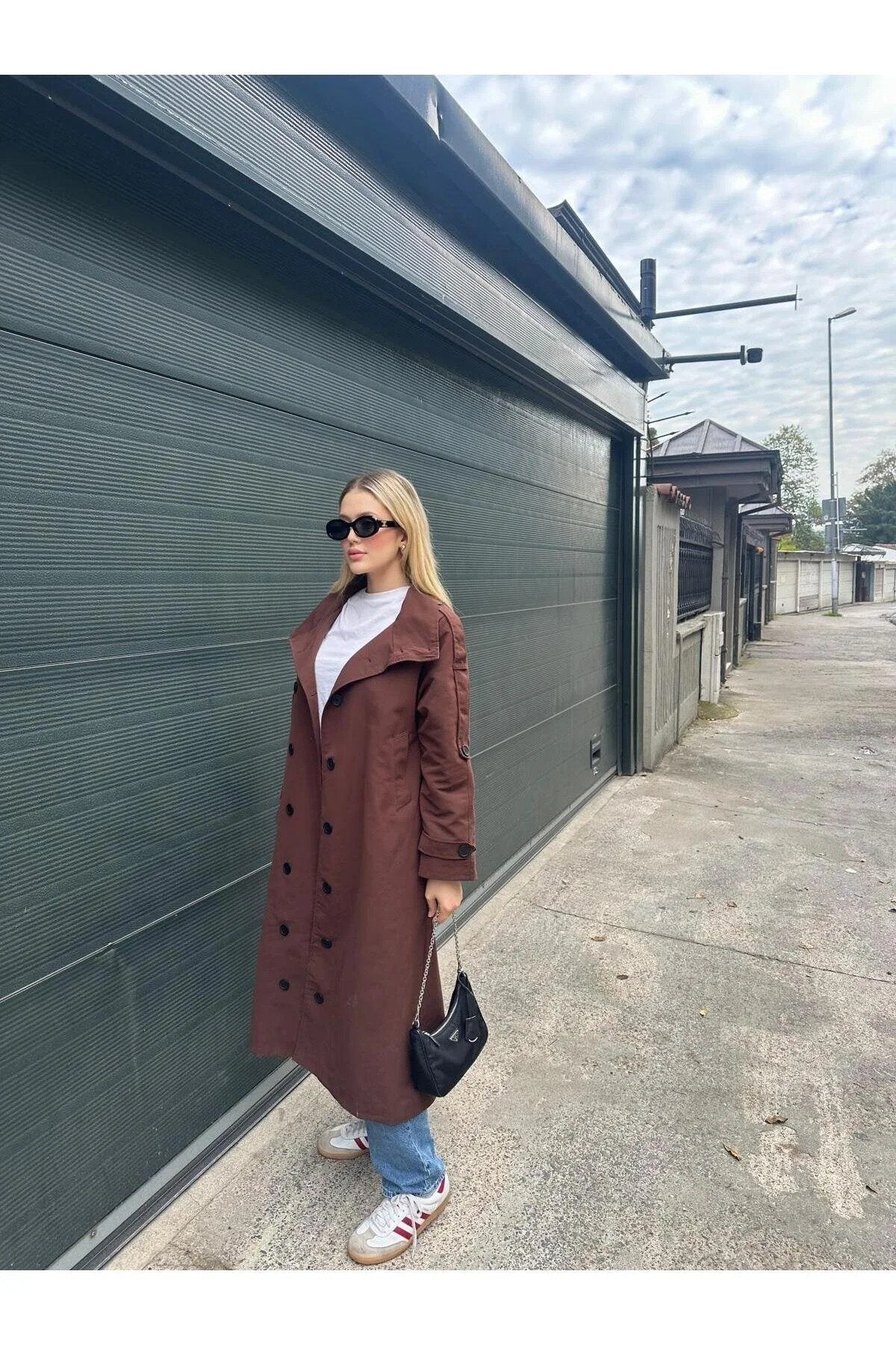 Kadın Kahverengi Full Düğmeli Dik Yaka Trençkot