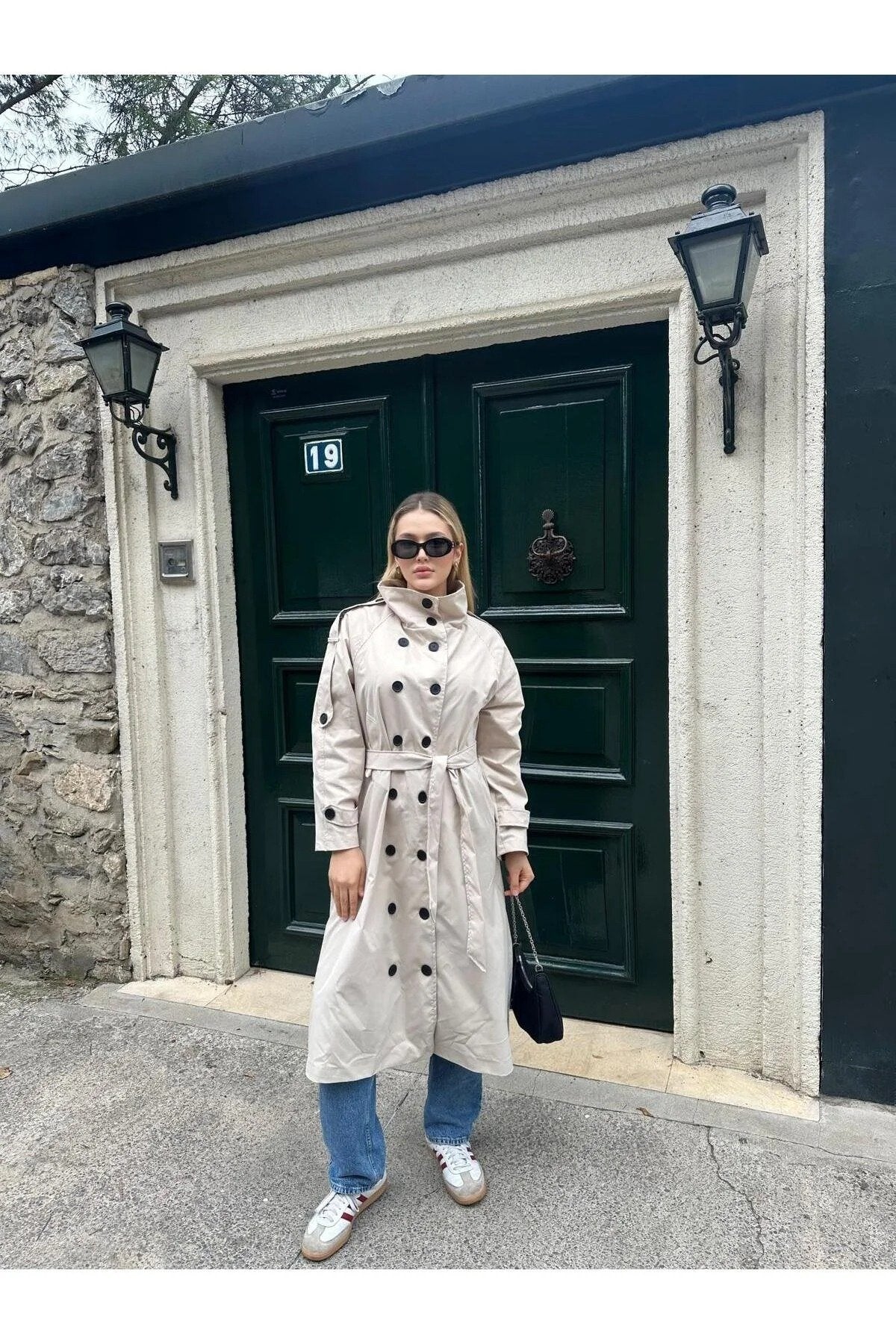 Kadın Kahverengi Full Düğmeli Dik Yaka Trençkot