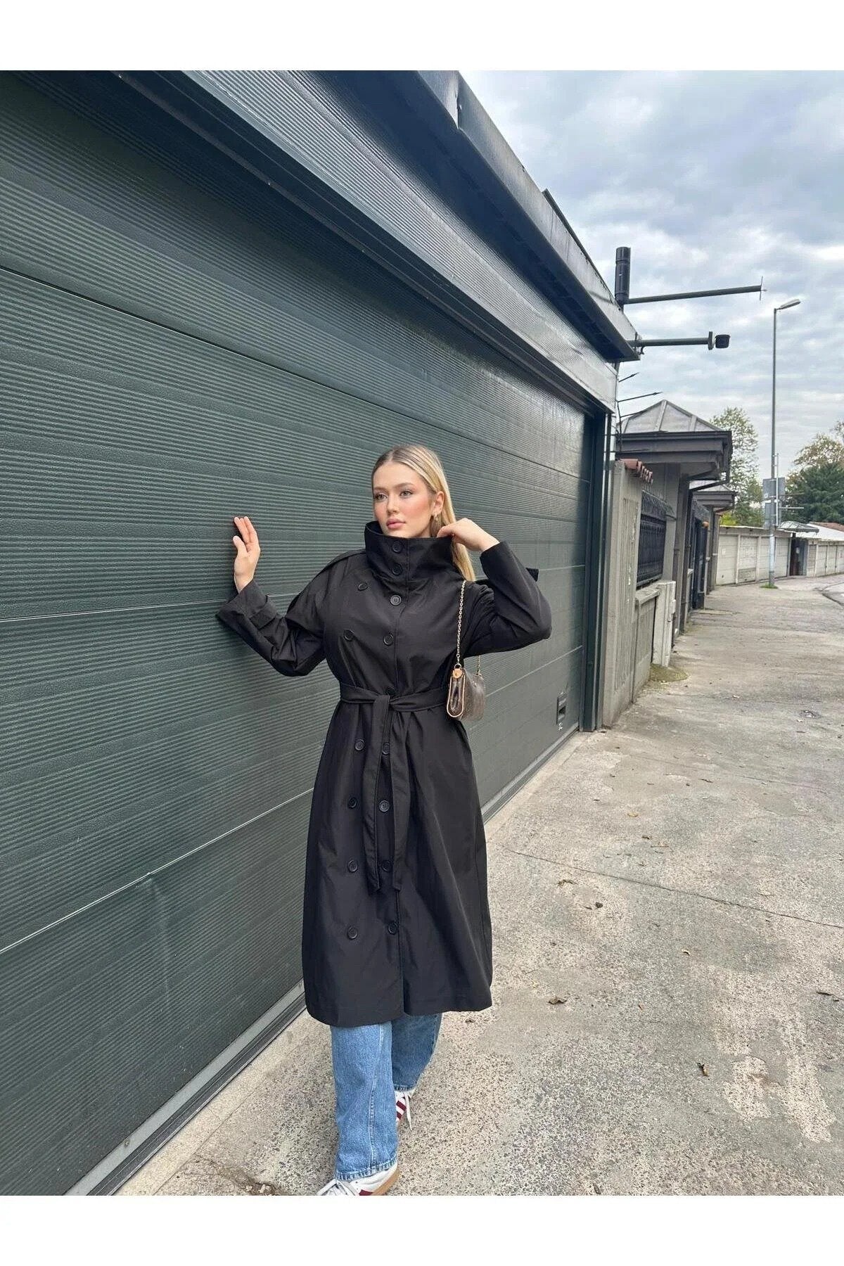 Kadın Kahverengi Full Düğmeli Dik Yaka Trençkot