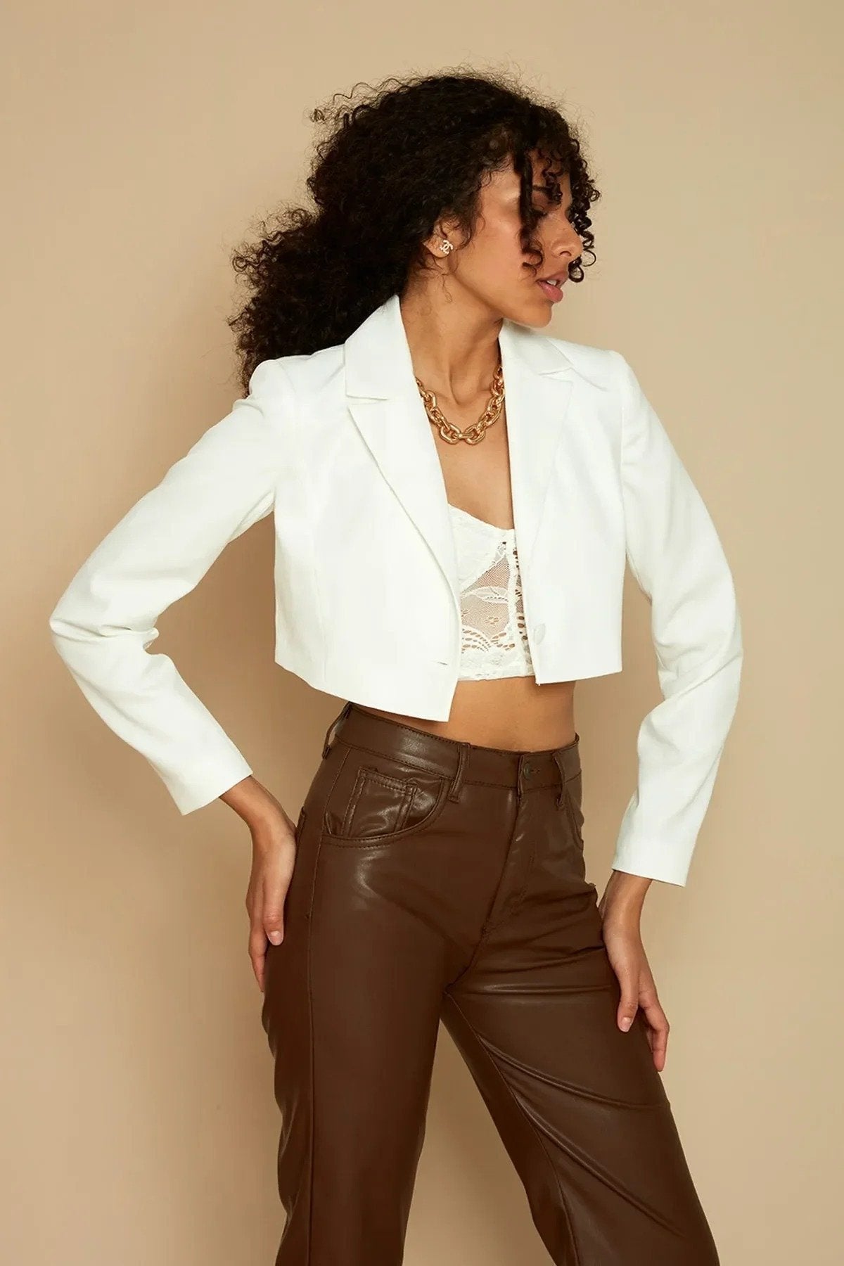 Kadın Tek Düğmeli Crop Blazer Ceket