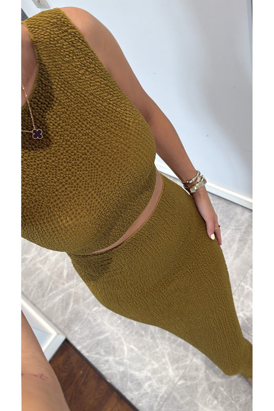 ASİMETRİK KESİM YAĞ YEŞİLİ ELBİSE