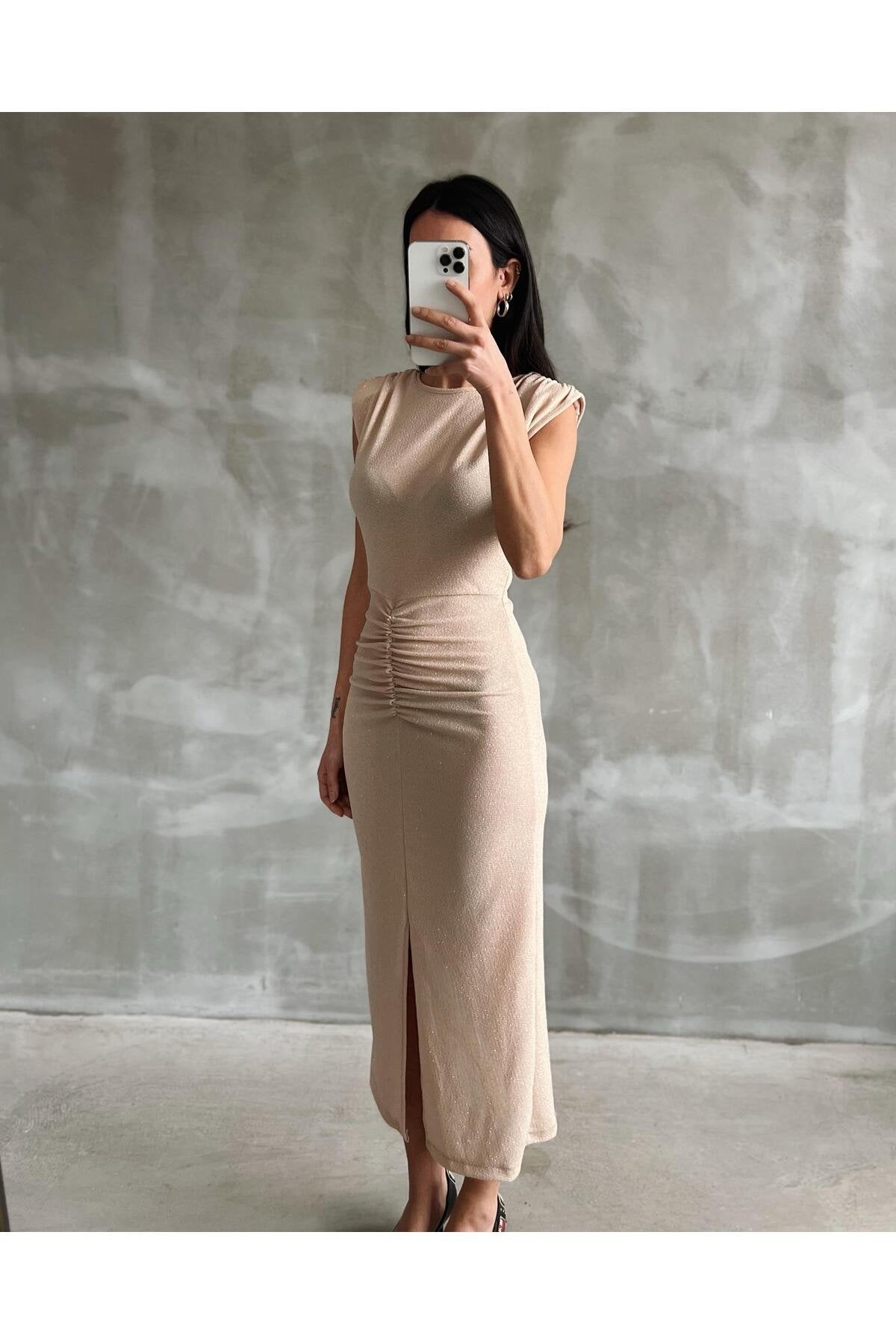 Kadın Bej Önden Yırtmaçlı Likralı Simli Şık Zarif Party Gece Elbisesi