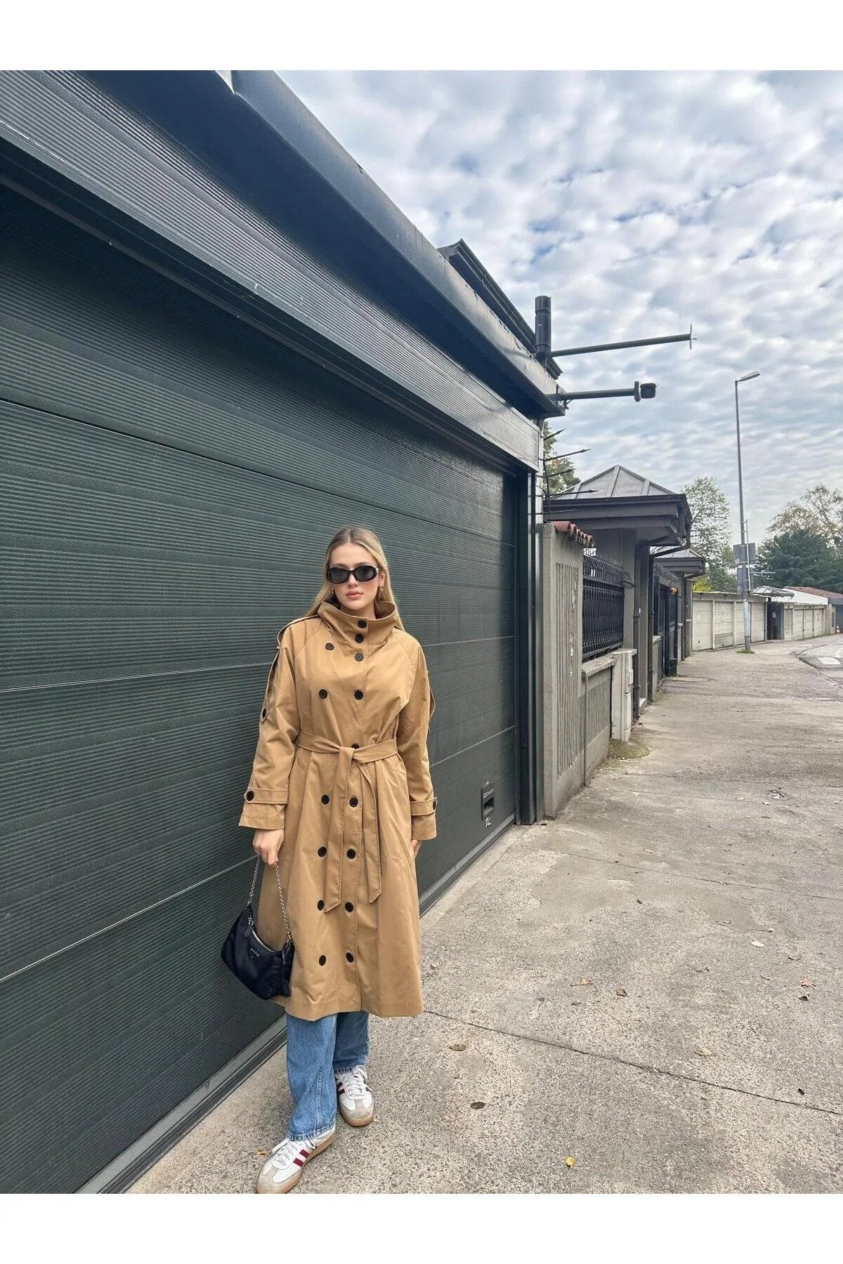 Kadın Kahverengi Full Düğmeli Dik Yaka Trençkot