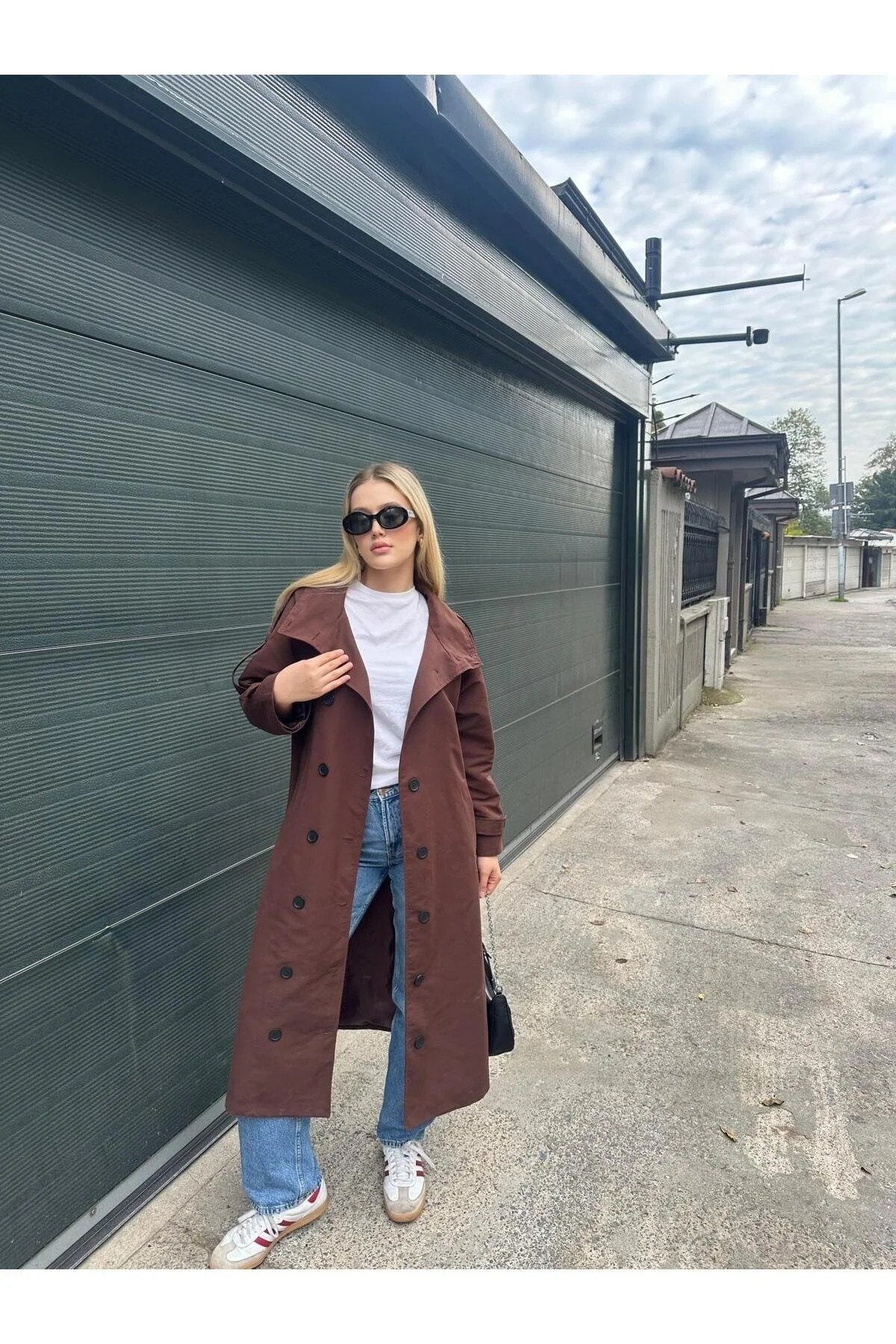 Kadın Kahverengi Full Düğmeli Dik Yaka Trençkot