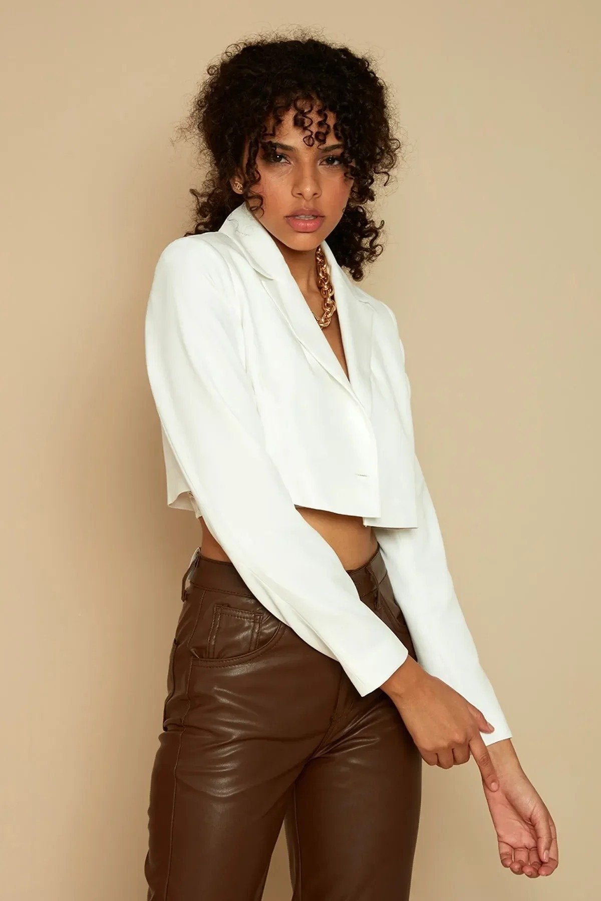 Kadın Tek Düğmeli Crop Blazer Ceket