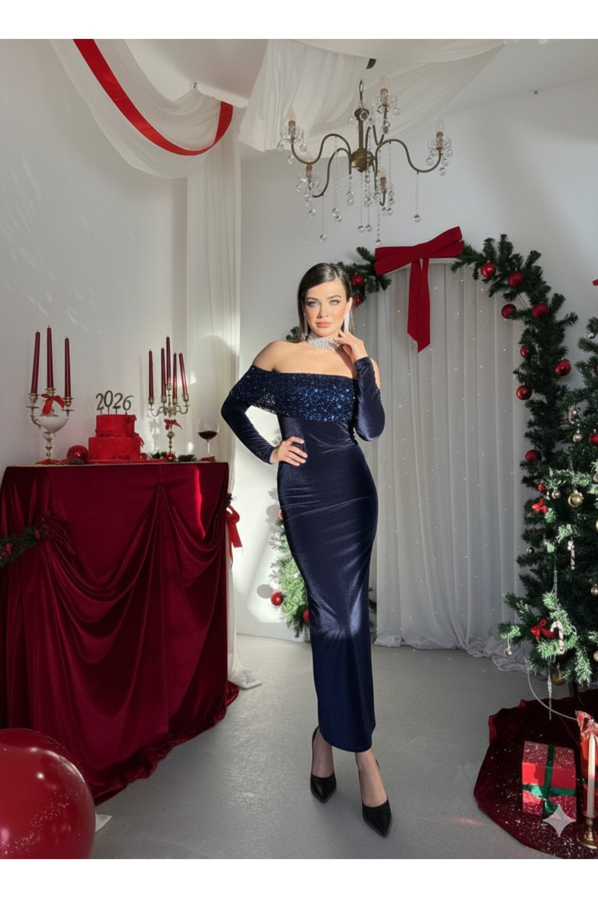 Kadın Payetli Madonna Yaka Kadife Şık Gece Yılbaşı Elbisesi