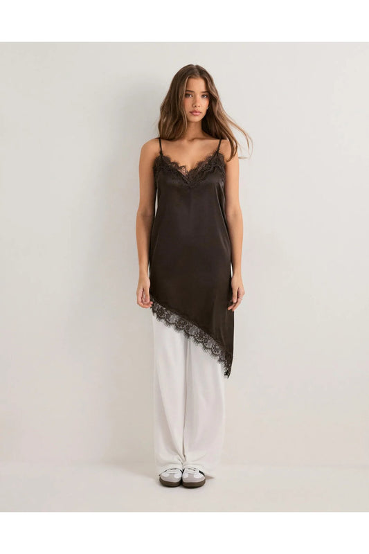 Kadın Kahverengi Dantel Şeritli Asimetrik Kesim Saten Askılı Elbise