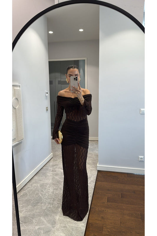 MADONNA YAKA DANTEL DETAYLI ELBİSE