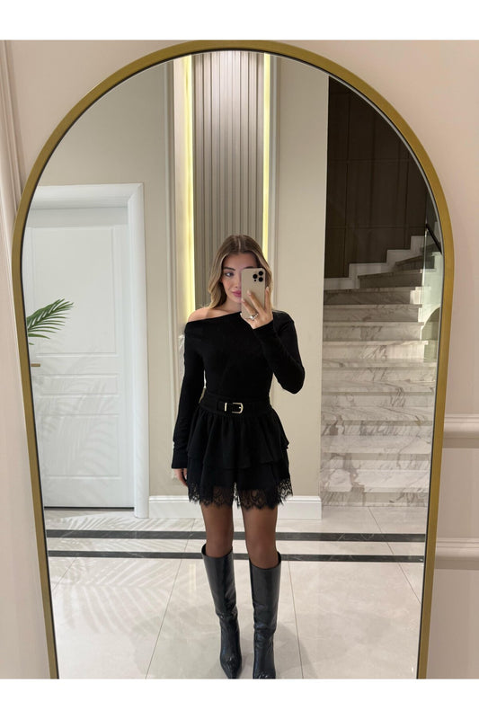 Kadın Siyah Kemerli Dantel Detaylı Kat Kat Mini Etek - Şık Krep Kumaş Gece ve Günlük Kombin Eteği